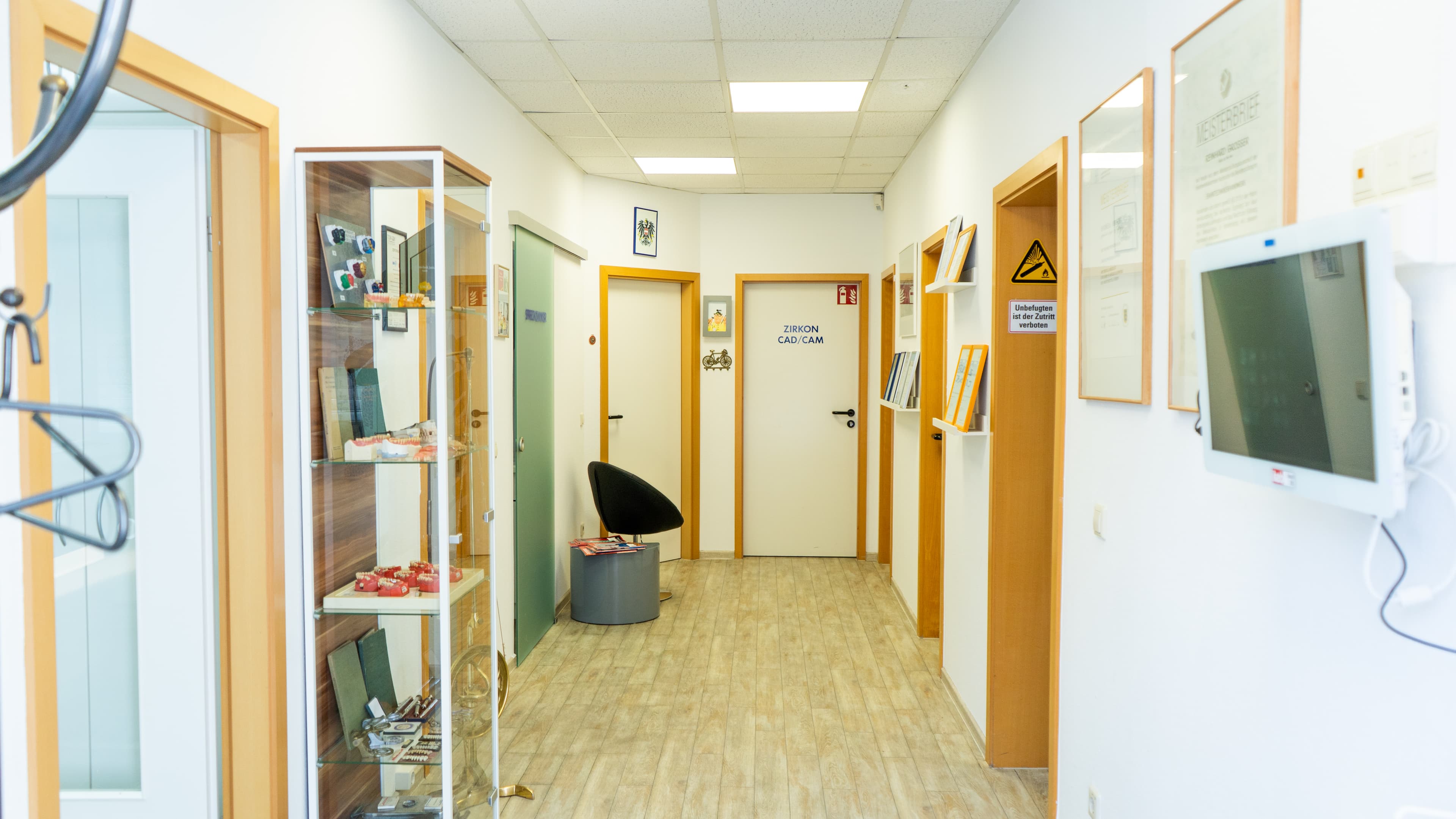 Zahntechnik Janke Team bei der Arbeit